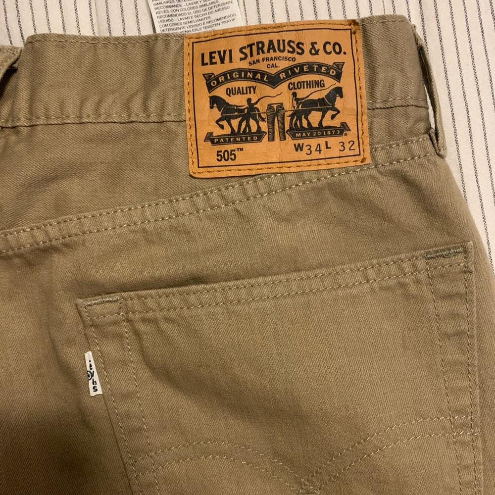Levi’s 505 Khaki 34x32 (32x30ish)